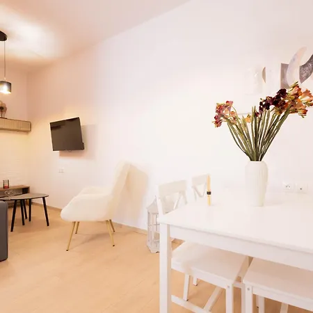 Daire Malvina Homes Knossou *
