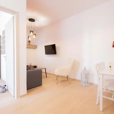 Daire Malvina Homes Knossou *