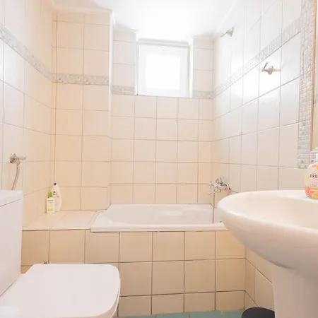 Malvina Homes Knossou *